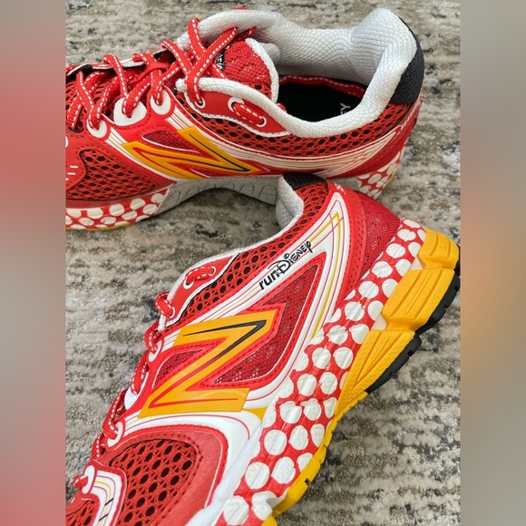 NEW Run Disney x New Balance Minnie Mouse Sneakers Womens Size 11 Red RARE - Picture 7 of 13